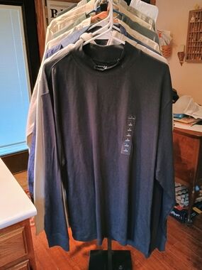 Saint John's Bay Active Long Sleeve Crewneck in Black